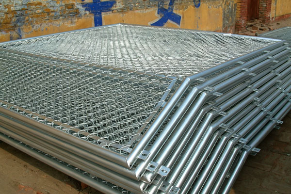 Framed Hot-Dip Galvanized Expanded Metal Fence Panels